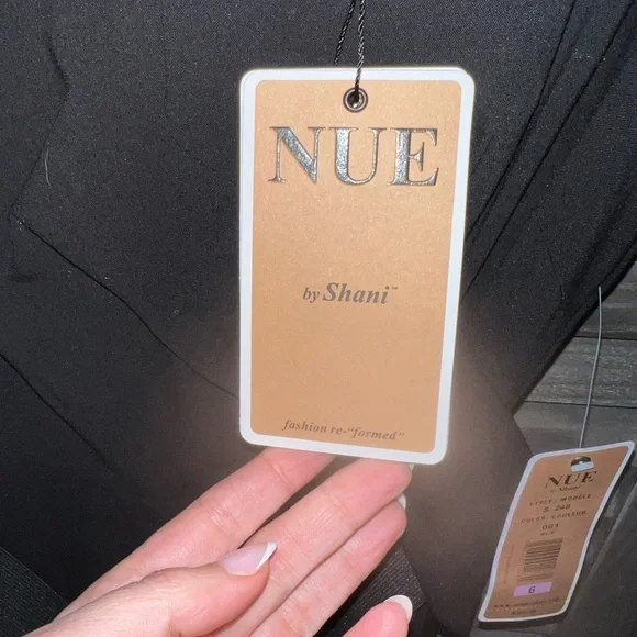 NWT NUE by Shani Black Wrap Dress – Belted Sheath Work Cocktail Size 6 - Picture 5 of 9